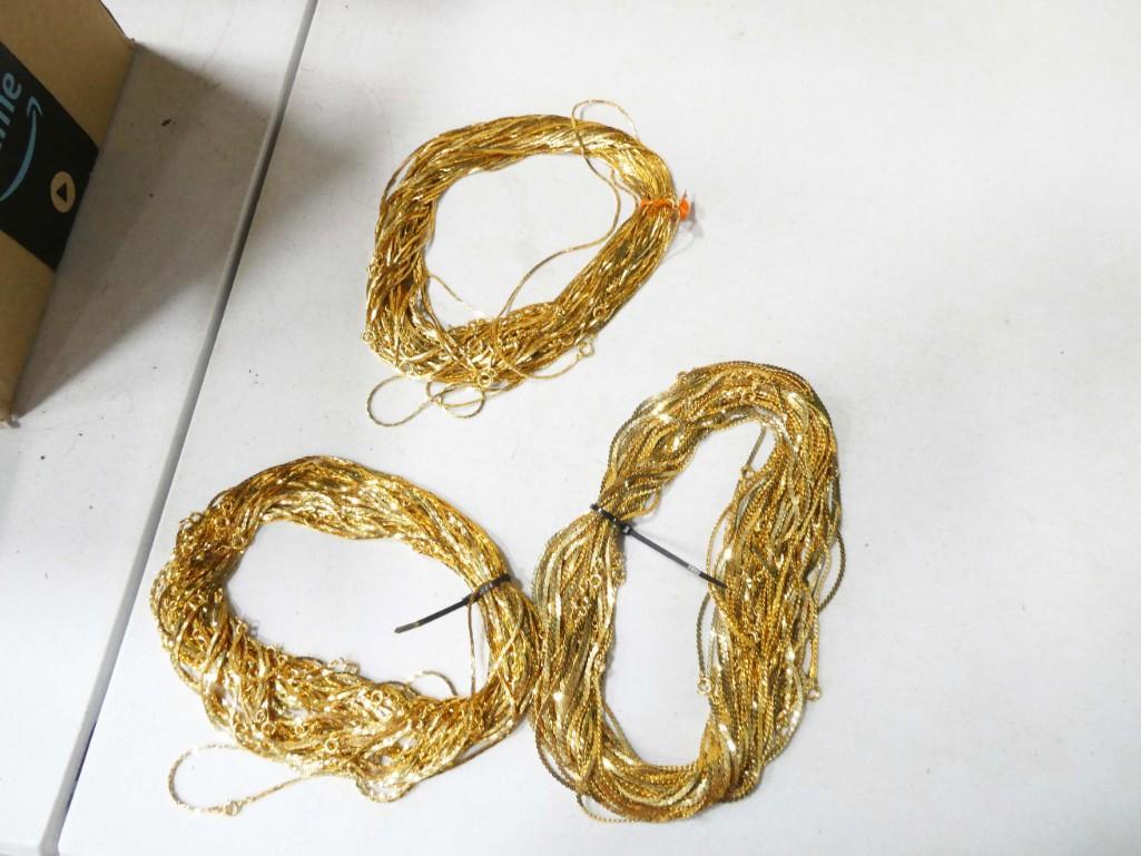 Lot of Costume Jewelry Chain Necklaces (1 of 5)