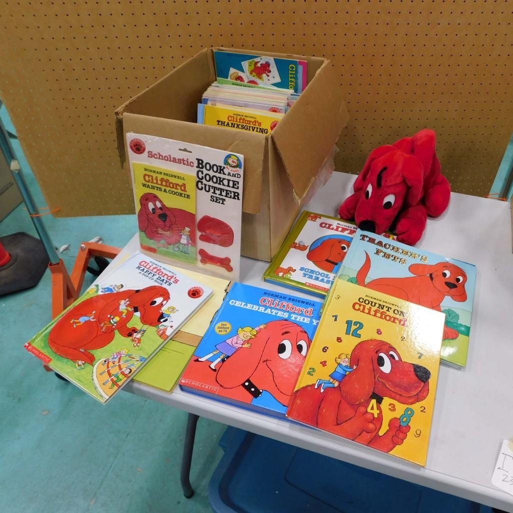 Clifford the Big Red Dog Lot incl Books, Plush, Cookie Cutters, Etc (1 of 5)