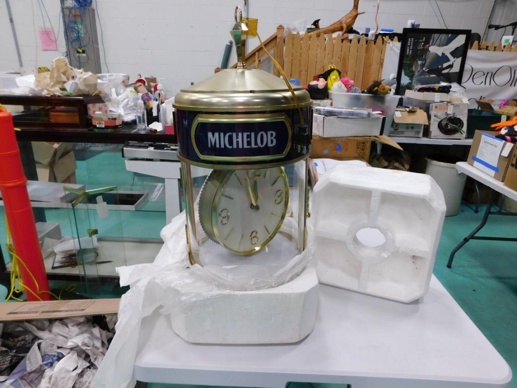 Vintage Michelob Beer Advertising Clock (1 of 5)
