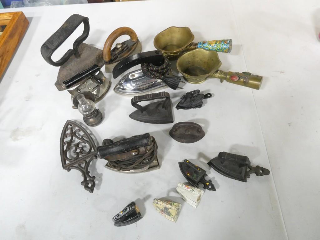 Miniature Lamp, Mini or Toy Vintage Sad Irons, etc (1 of 11)