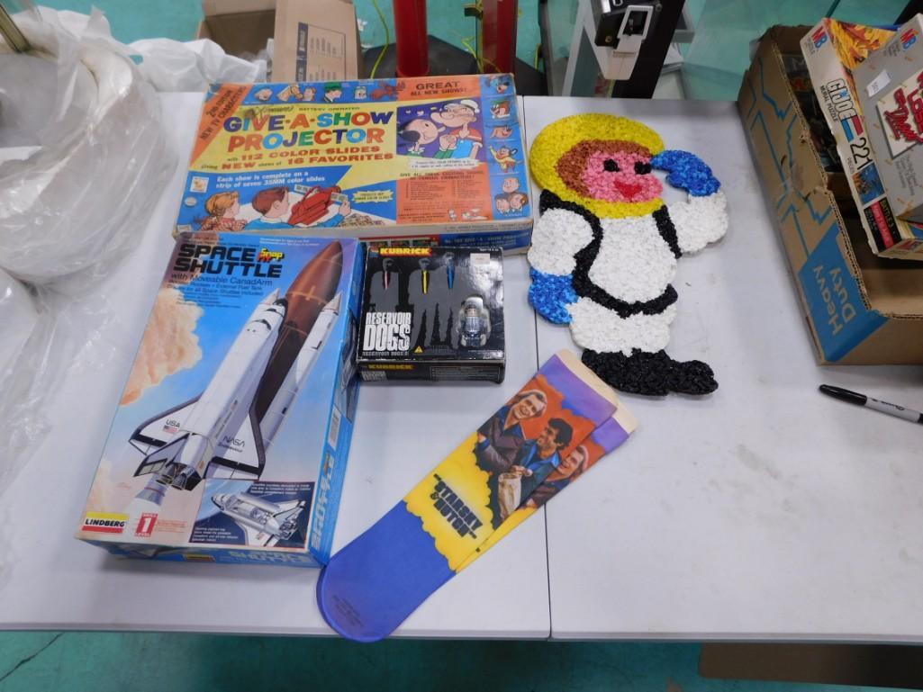 Vintage Lot incl Popcorn Plastic Space Man, Starsky & Hutch Socks, Snap Together Space Shuttle,: Vintage Lot incl Popcorn Plastic Space Man, Starsky & Hutch Socks, Snap Together Space Shuttle, Reservoir Dogs Action Figure, Give-a-Show Projector Condition: untested