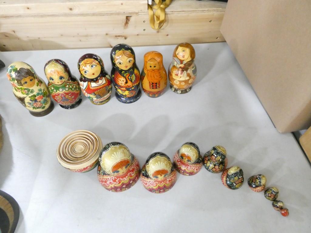 7 Sets of Russian Nesting Dolls (1 of 8)