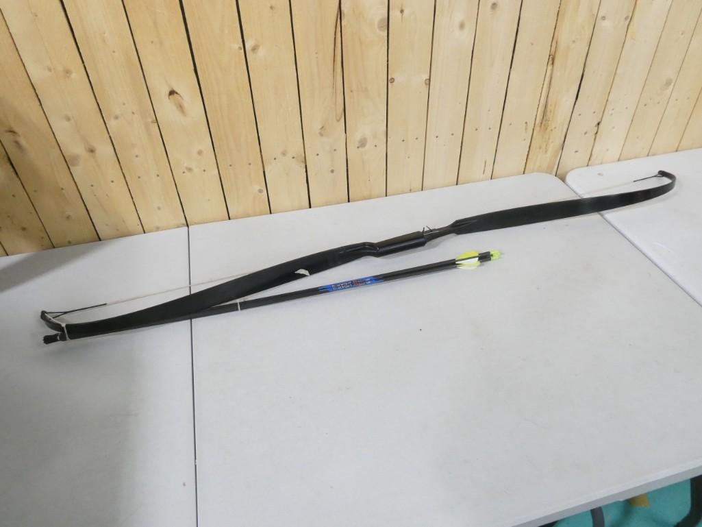 PSE Archery Bow with 3 Blackout X5 Envy 400 Arrows (1 of 3)