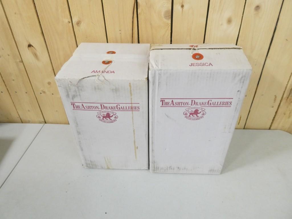 2 Ashton Drake Dolls incl Amanda and Jessica in Original Shipping Boxes: 2 Ashton Drake Dolls incl Amanda and Jessica in Original Shipping Boxes