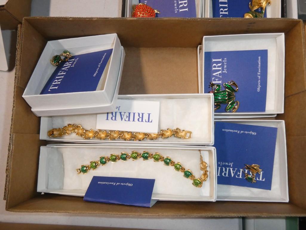 Trifari Costume Jewelry incl Fish Bracelet and Earrings and Frog Bracelet, Earrings, Brooch: Trifari Costume Jewelry incl Fish Bracelet and Earrings and Frog Bracelet, Earrings, Brooch