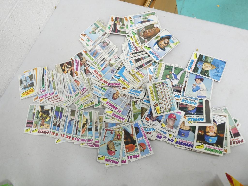 1977 Topps Baseball Cards: 1977 Topps Baseball Cards