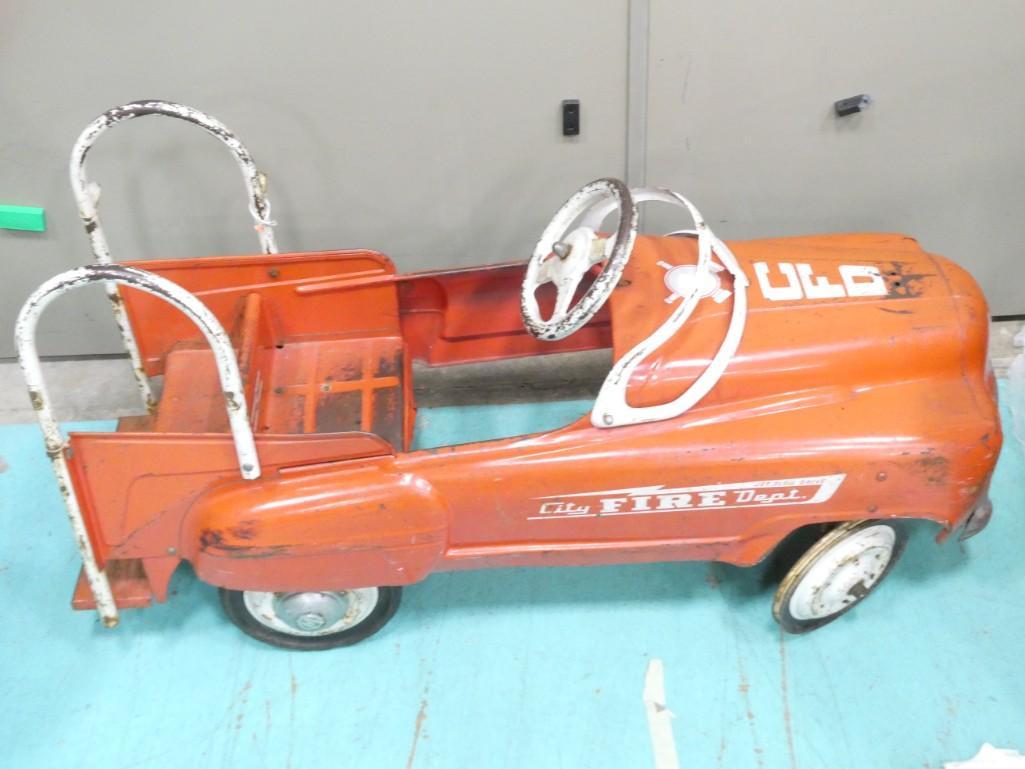 Vintage Cfd Firetruck Pedal Car Auction