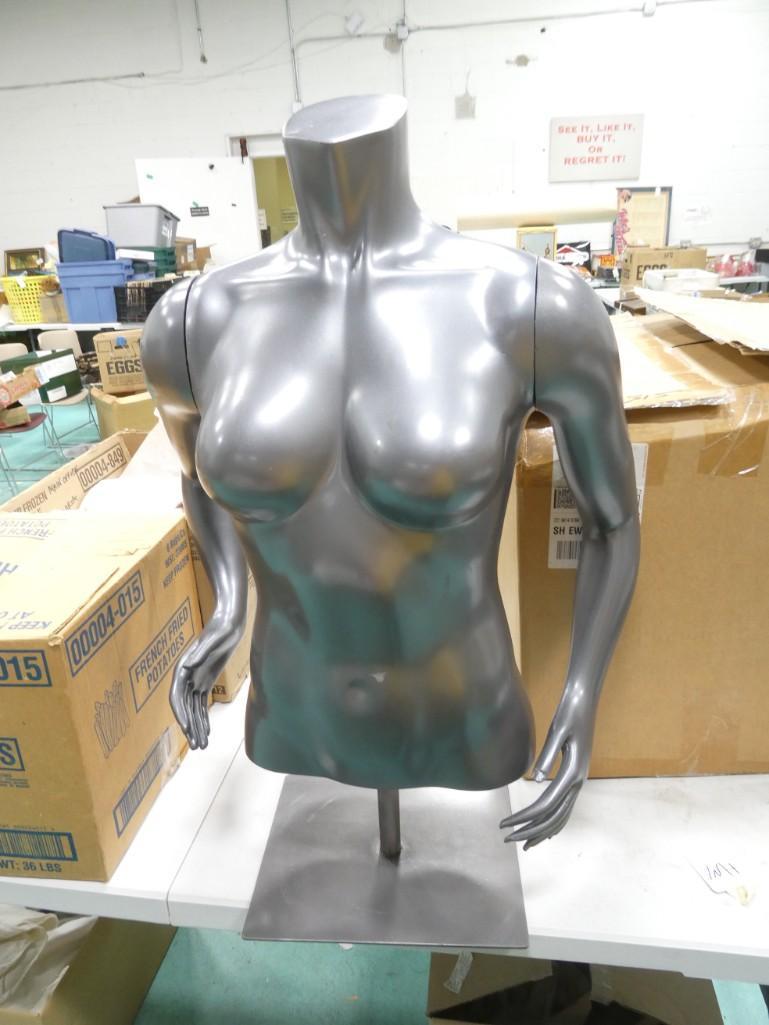 Female Torso Mannequin with Magnetic Removeable Arms (1 of 2)
