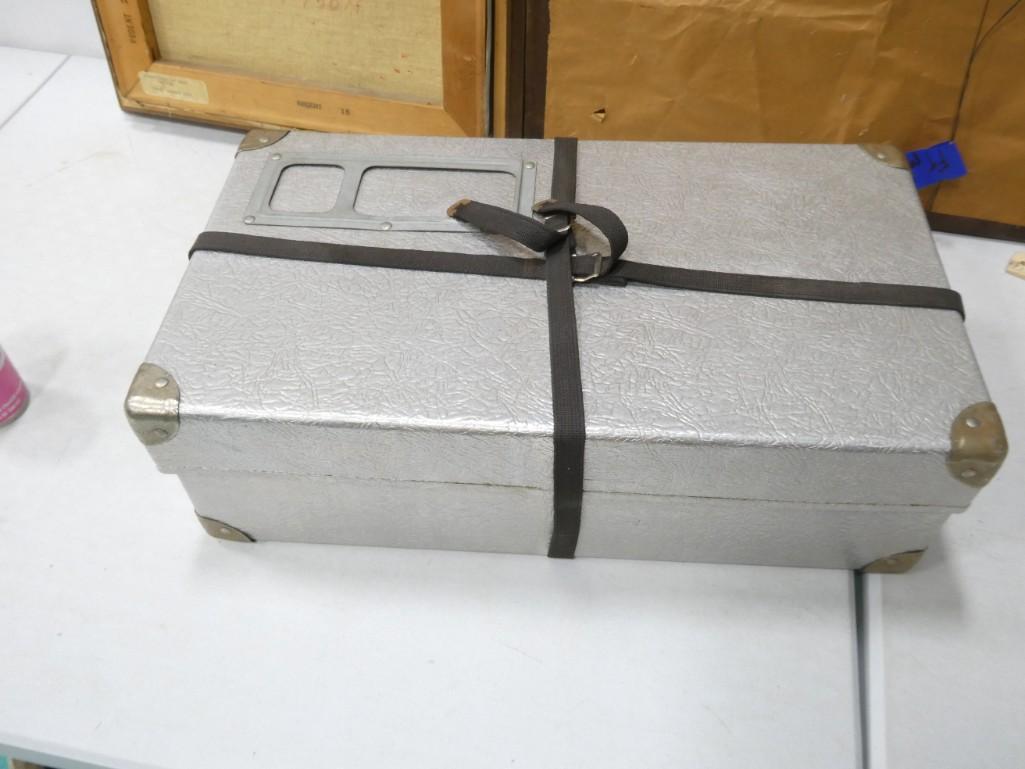 Vintage Metal Shipping Box Reusable 20 1/2" x 11 1/2" x 6 1/2": Vintage Metal Shipping Box Reusable 20 1/2" x 11 1/2" x 6 1/2"