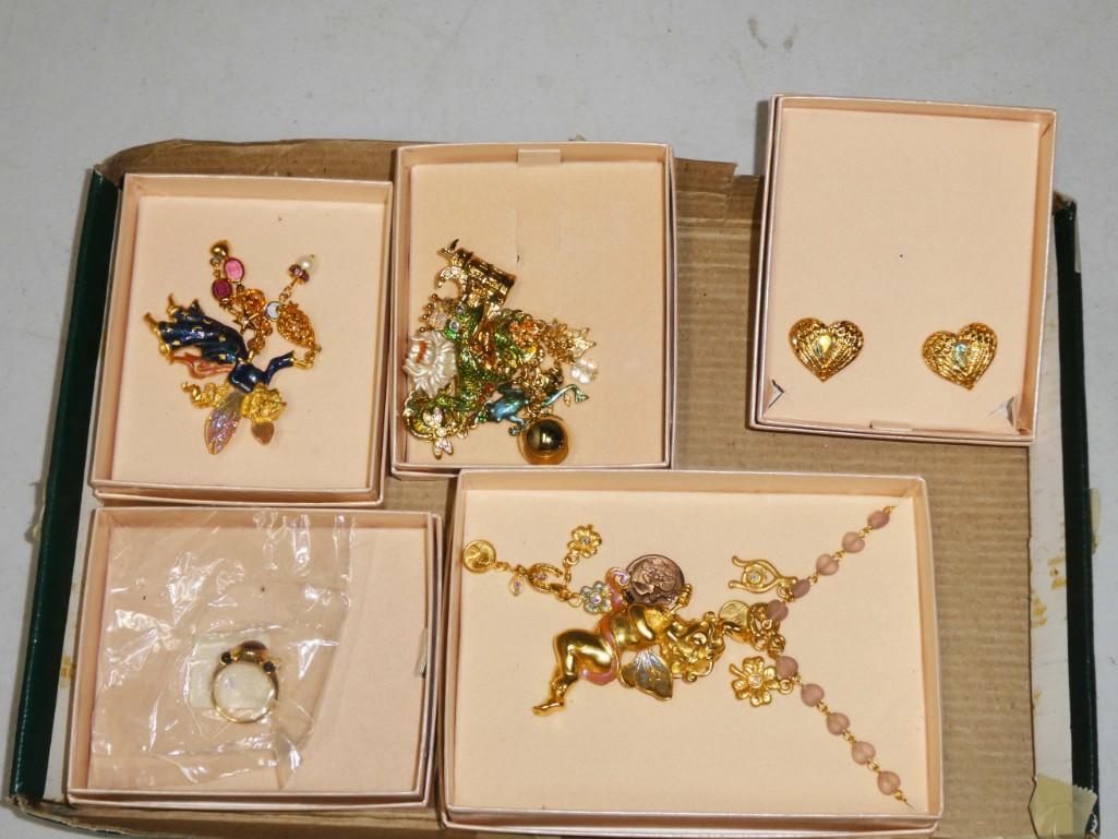 Kirks Folly Costume Jewelry incl Brooches, Necklace, etc: Kirks Folly Costume Jewelry incl Brooches, Necklace, etc