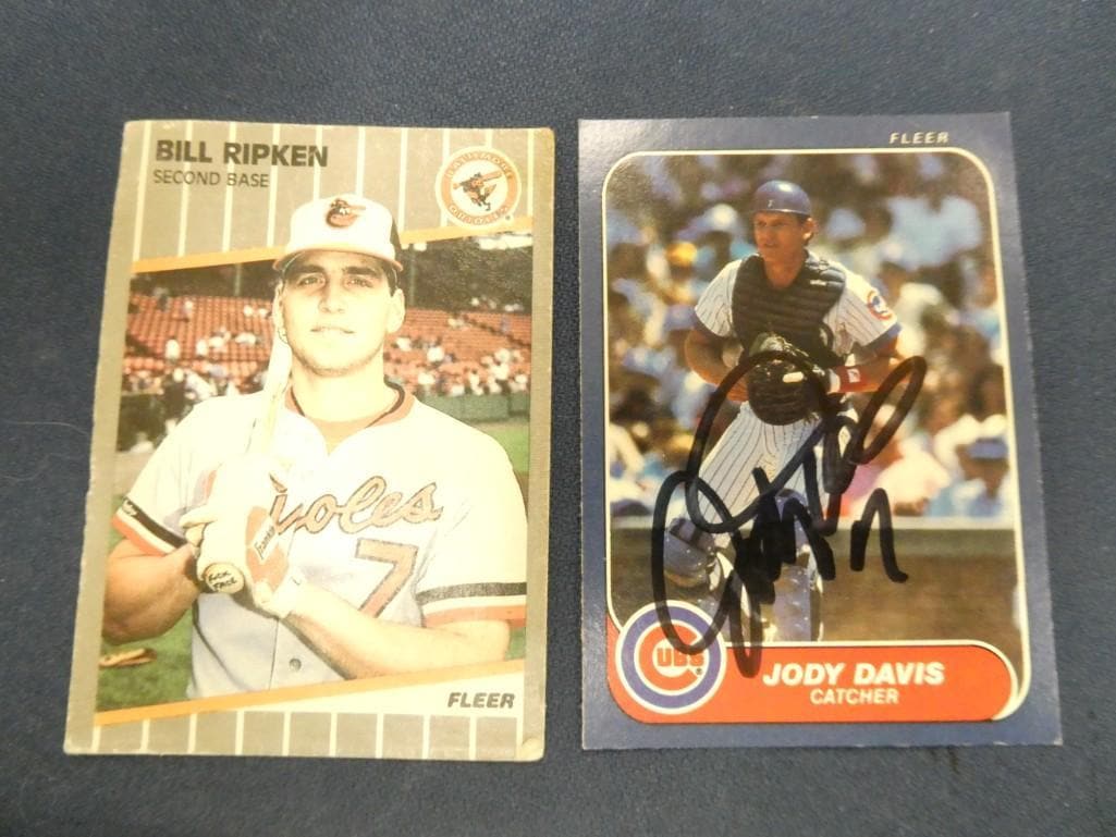 1989 Bill Ripken Fuck Face and autographed Jody Davis Baseball Cards (1 of 3)