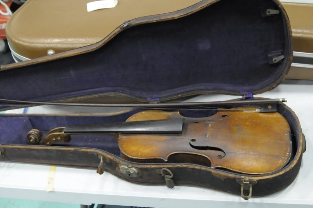 Antique Violin with Bow and Case (1 of 6)