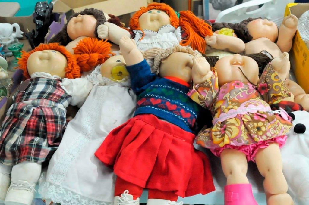 11 Cabbage Patch Kids, Koosas, etc: 11 Cabbage Patch Kids, Koosas, etc