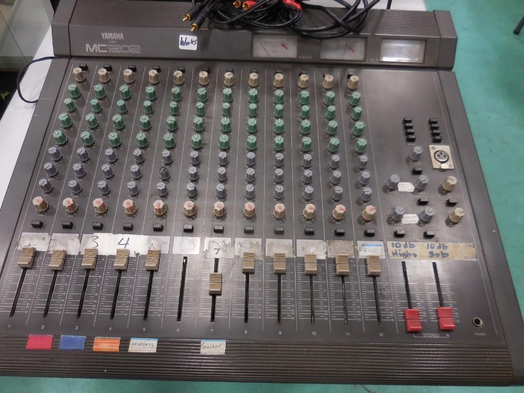 Yamaha MC1202 Live Mixer Works (1 of 3)