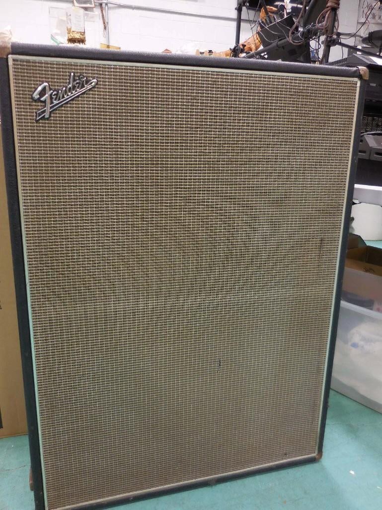 Large Fender Speaker - measures roughly 39x29x11" (1 of 6)