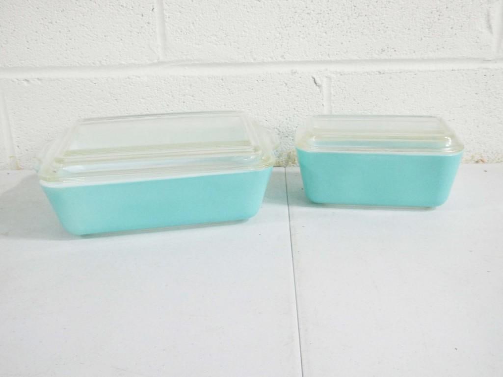 2 Vintage Pyrex Aqua Baking Dishes with Lids incl 1 1/2 Qt and a Smaller One (1 of 7)