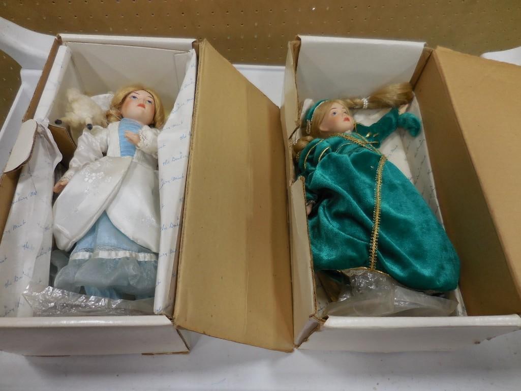 2 Dolls incl Danbury Mint Rapunzel and The Storybook Doll Collection Little Bo Peep (1 of 5)