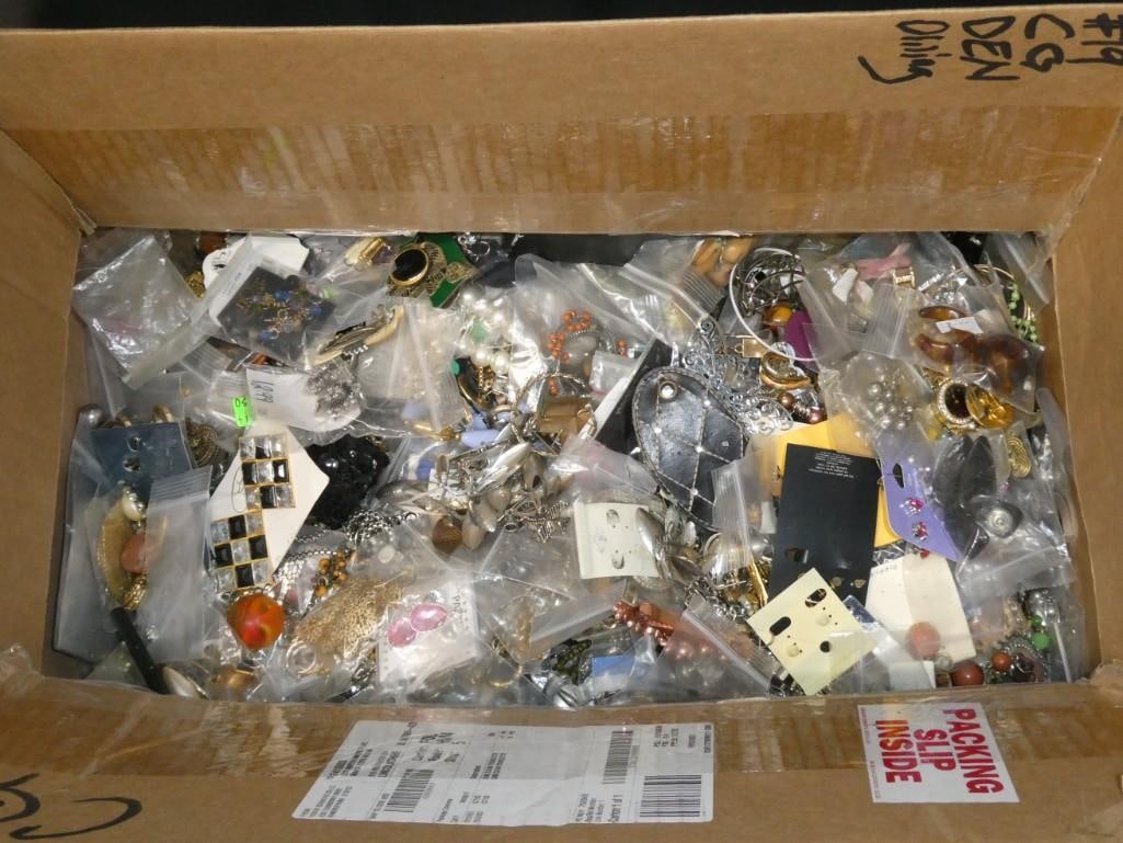 Costume Jewelry approx 22 lbs (1 of 6)