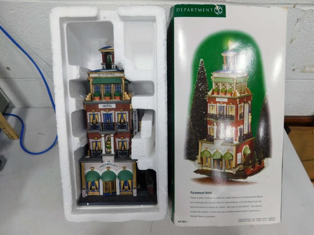 Dept 56 Paramount Hotel Christmas in the City Series 56.58911 in Original Box (1 of 3)
