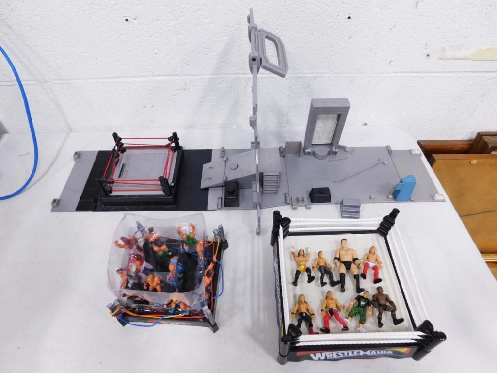 Wwe Wwf Micro Aggression Fold Up Wrestling Ring & Mini Wrestlers ...