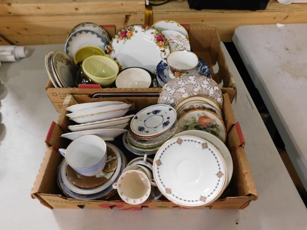 Lot of China, Teacups, Saucers, etc Asst Patterns: Lot of China, Teacups, Saucers, etc Asst Patterns
