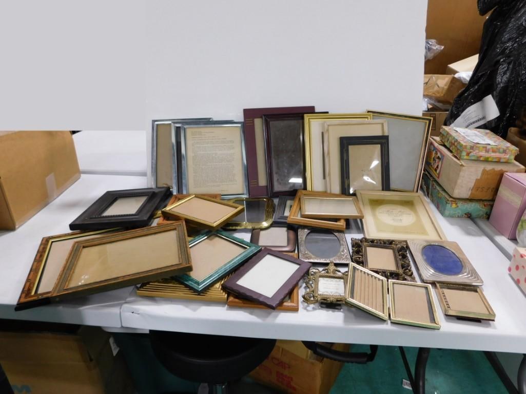 Huge Lot of assorted picture frames (1 of 4)