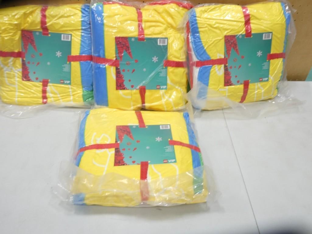 4 Vacuum Sealed LEGO Blankets (1 of 6)