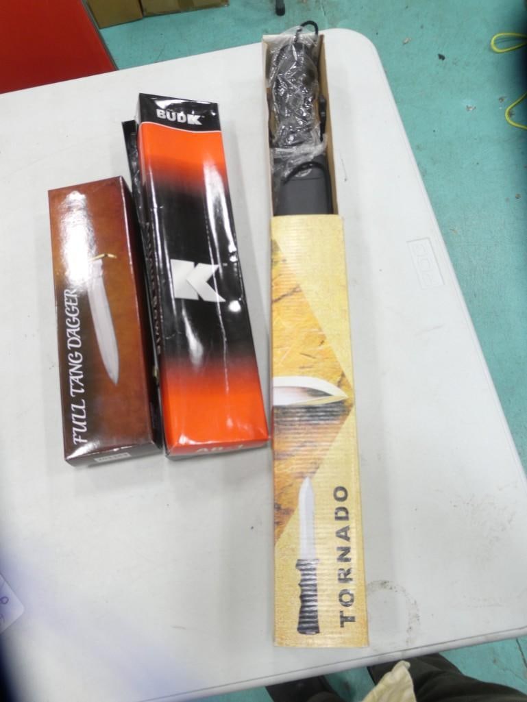 3 Knives with Sheaths incl Full Tang Dagger, Bowie Knife, Tomahawk (1 of 7)