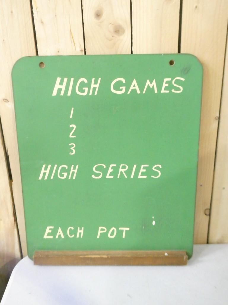 Vintage or Antique Chalk Board Scoreboard 18" x 15" (1 of 4)
