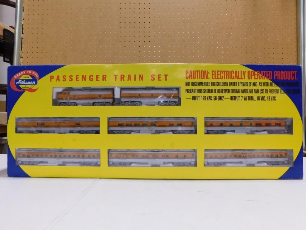 Athearn Ready to Roll Passenger Train Set Electronically Operated Train Complete Set Never Used (1 of 10)