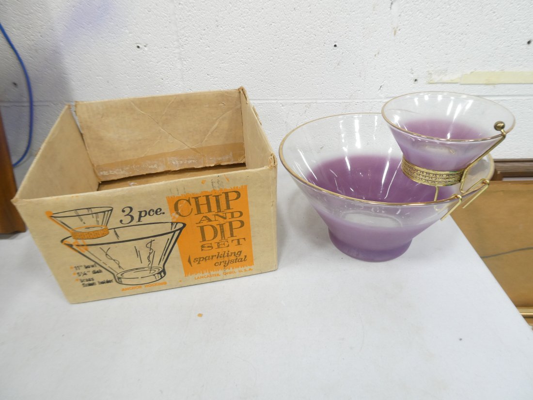 MCM Blendo Purple Chip and Dip Bowl Set With the Original Box (1 of 9)