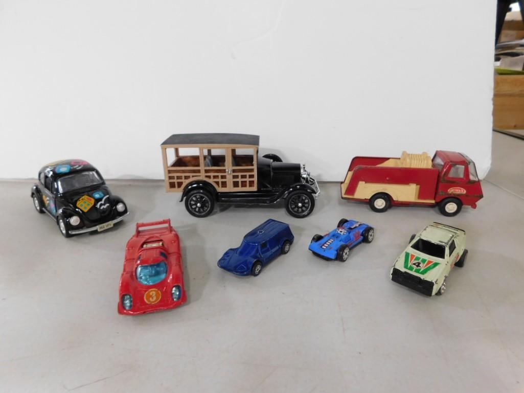 Lot of assorted Toy Cars and Trucks including Tonka, Vintage, Volkswagen, etc.: Lot of assorted Toy Cars and Trucks including Tonka, Vintage, Volkswagen, etc.