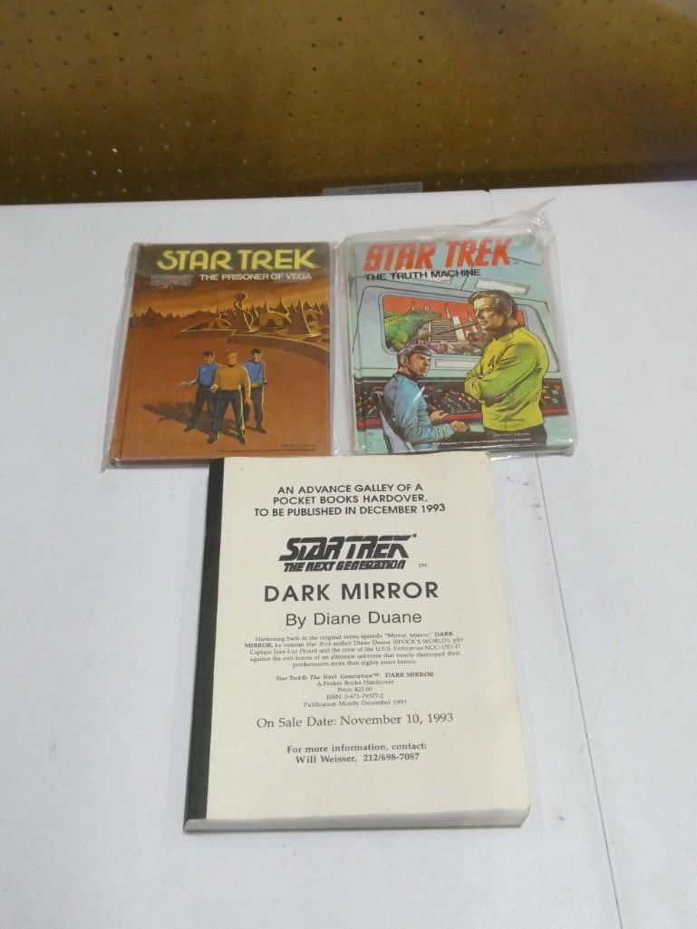 Star Trek Lot incl Dark Mirror Advance Galley of a Pocket Book and 2 Star Trek Books (1 of 4)