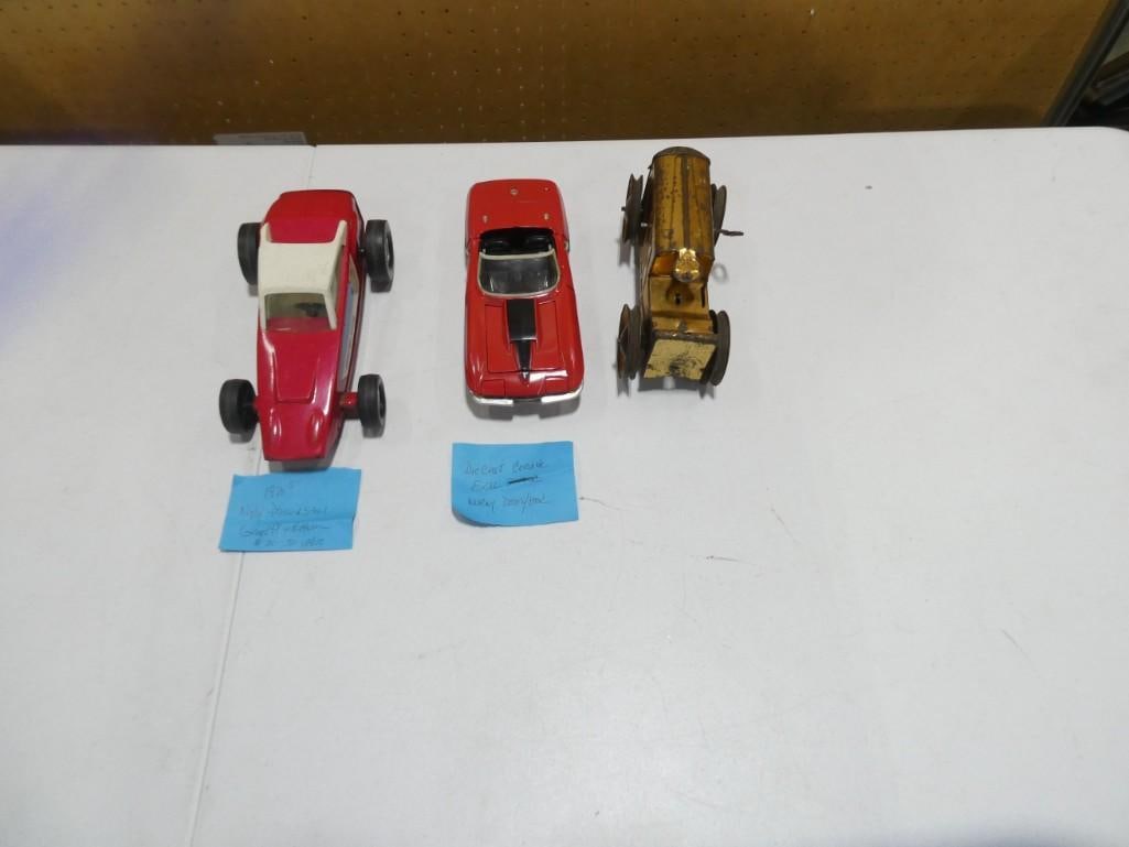 3 Model Cars incl Ertl Die Cast Corvette, 1970s Nylint Pressed Steel Gran Prix Racun (1 of 4)