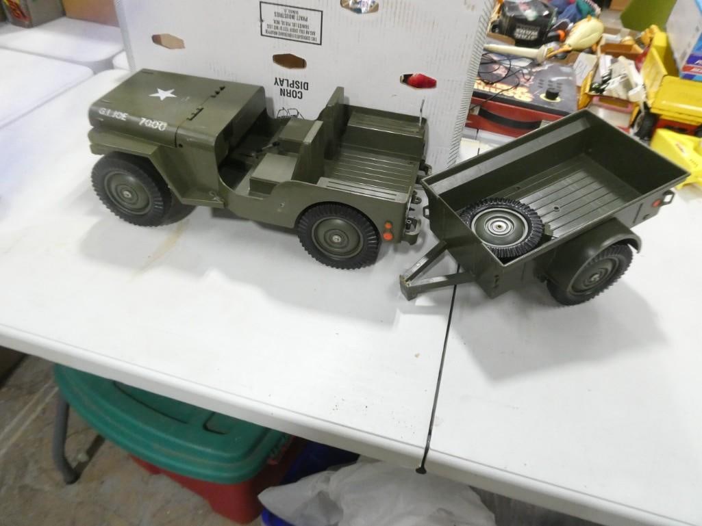 1960's GI Joe Large Jeep / Trailer with Extra Spare Tire and Mount: 1960's GI Joe Large Jeep / Trailer with Extra Spare Tire and Mount