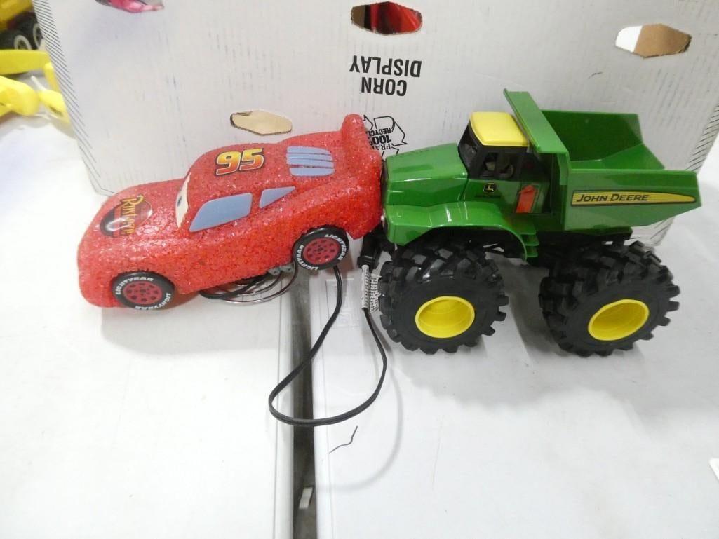 Toy John Deer Monster Truck and Pixar Lightning McQueen Night Light - works (1 of 6)