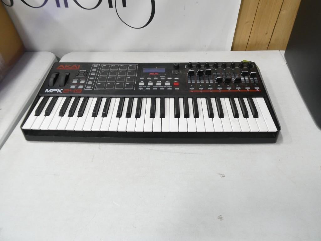 Akai MPK249 Professional Keyboard (1 of 4)