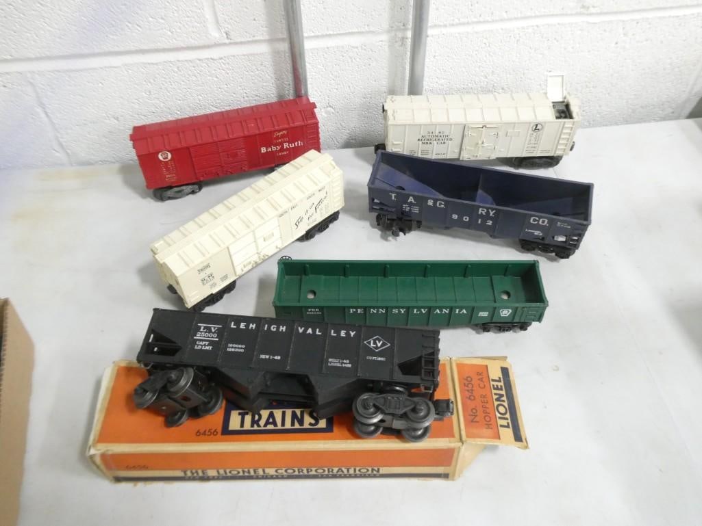 Lot of O Gauge Trains including Lionel 6456 with box, Baby Ruth, Pennsylvania, Refrigerated Milk Car: Lot of O Gauge Trains including Lionel 6456 with box, Baby Ruth, Pennsylvania, Refrigerated Milk Car etc.