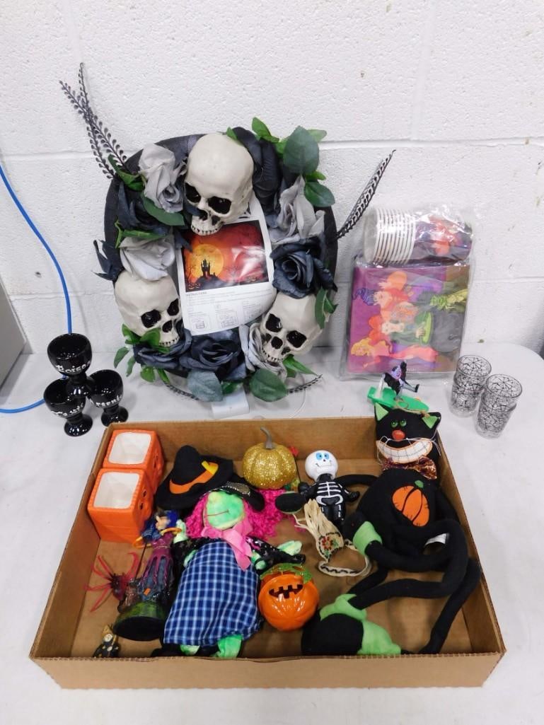 Halloween Light Up Skulls Wreath, Decorations, Hocus Pocus, Etc Lot (1 of 7)