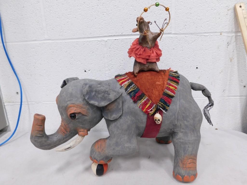 Bethany Lowe Halloween CarnEvil Circus Big Top Elle Phant Elephant & Juggling Mouse & Ball Designed (1 of 14)