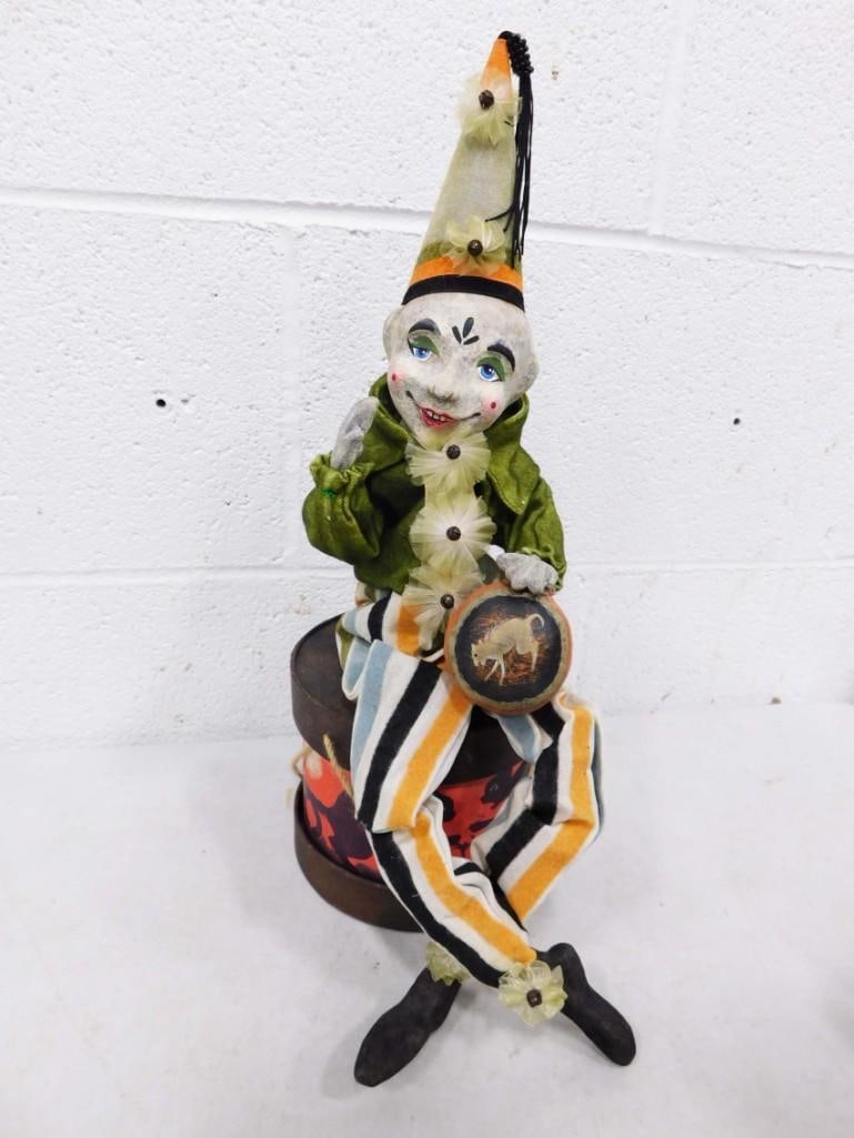 Bethany Lowe Halloween Circus Big Top CarnEvil Creepy Clown or Jester Figure (1 of 5)