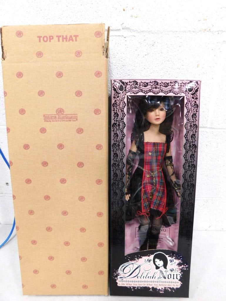 Ashton Drake Delilah Noir Top That 16" BJD Fashion Doll w Box (1 of 8)