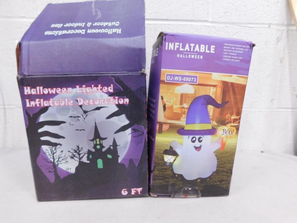 2 Halloween Inflatables: 2 Halloween Outdoor Inflatables. Both are in good used condition and they work.