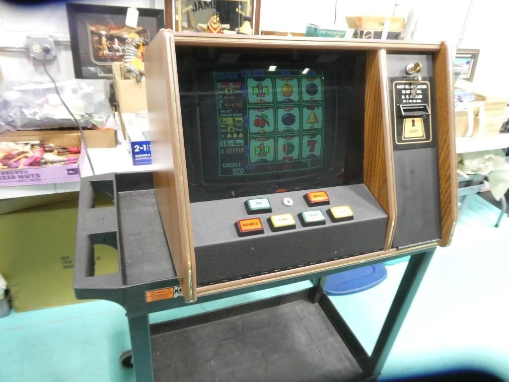 Vintage Bar Top Arcade Video Slot Machine - It works! (1 of 13)