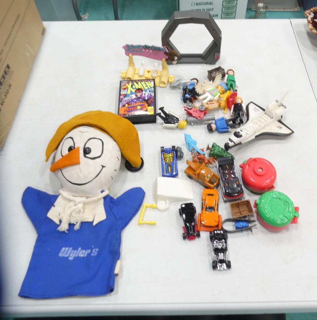 Small Toys incl Wyler's Puppet, Die Cast Cars, Figures, etc: Small Toys incl Wyler's Puppet, Die Cast Cars, Figures, etc