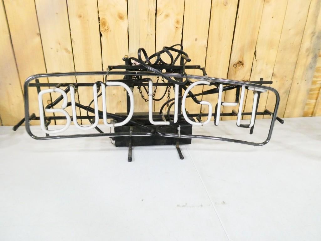 Budweiser Bud Light Neon Light - it works (1 of 5)
