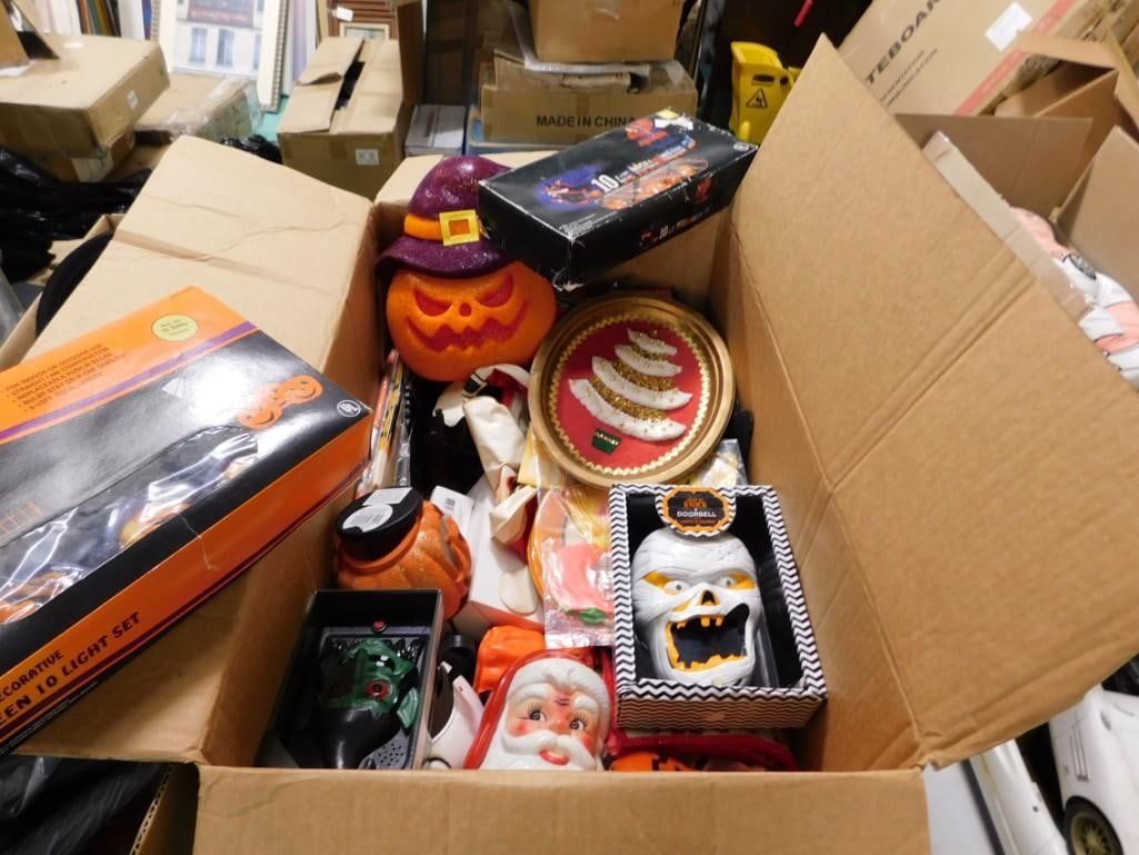 Large lot full of Halloween Decorations, Accessories, etc. (1 of 6)