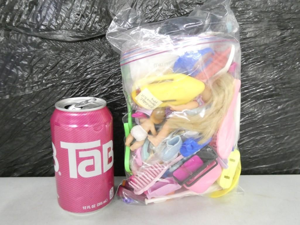 Barbie Baywatch, California Dreamin' Hot Dog Stand, Barbie Action Accents Stereo, Jewel Secrets Skip (1 of 10)