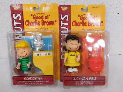 2 Peanuts "Good 'ol Charlie Brown" Figures incl Schroeder and Lucy Van Pelt: 2 Peanuts &#34;Good &#39;ol Charlie Brown&#34; Figures incl Schroeder and Lucy Van Pelt Both New in Package