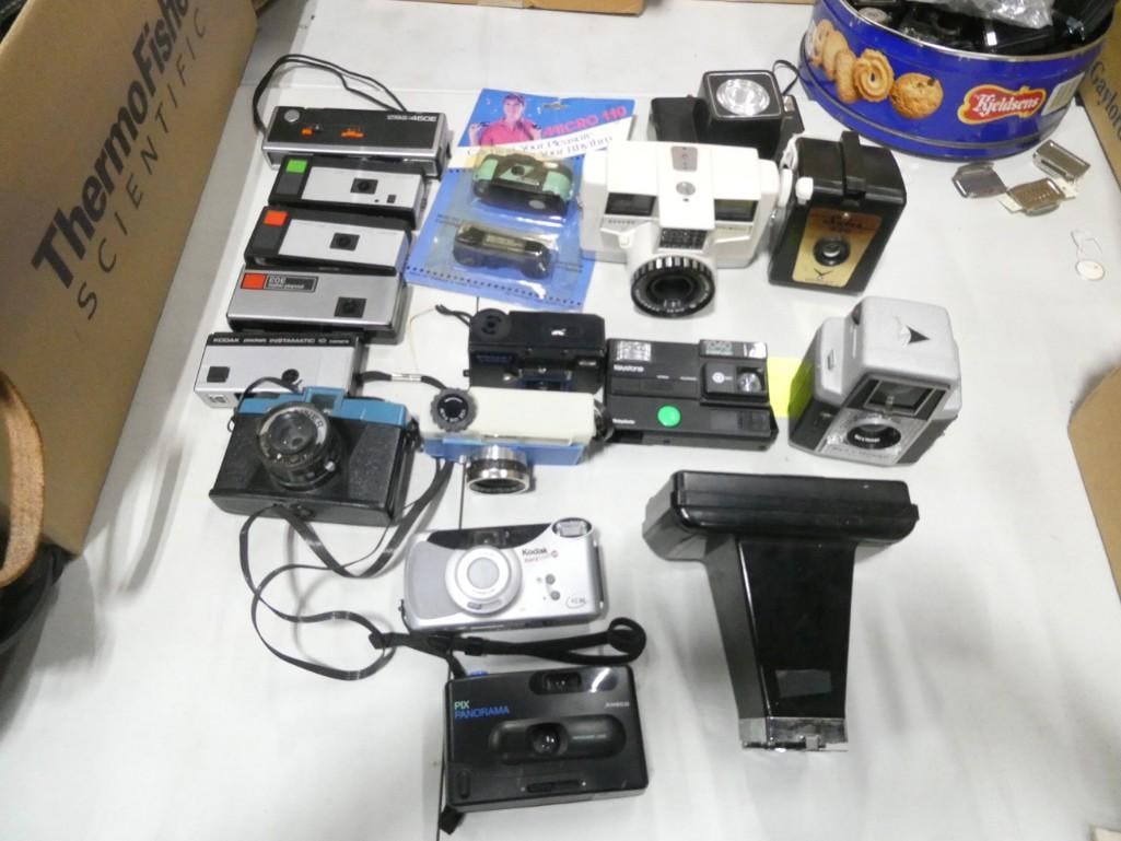 Lot of Assorted Cameras incl Vintage (1 of 7)